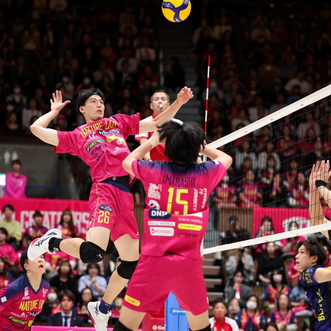 东亚杯迎熟悉的荣誉之战!数据示中国男足赢球