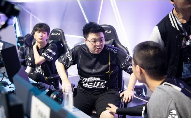 展现出极高 展现出极高